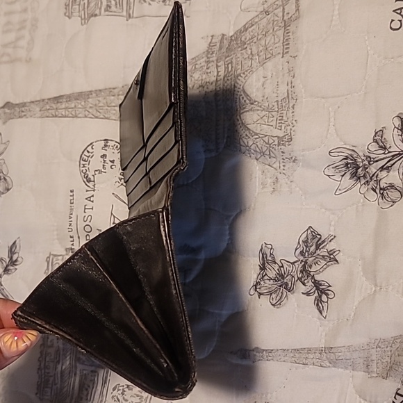 💕VINTAGE FENDI ZUCCA WALLET💕 - Picture 15 of 17